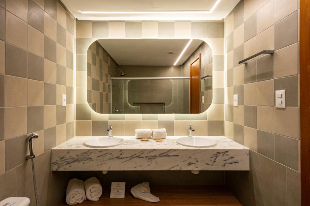 Malibu Plaza Hotel Лауру-ди-Фрейтас Экстерьер фото